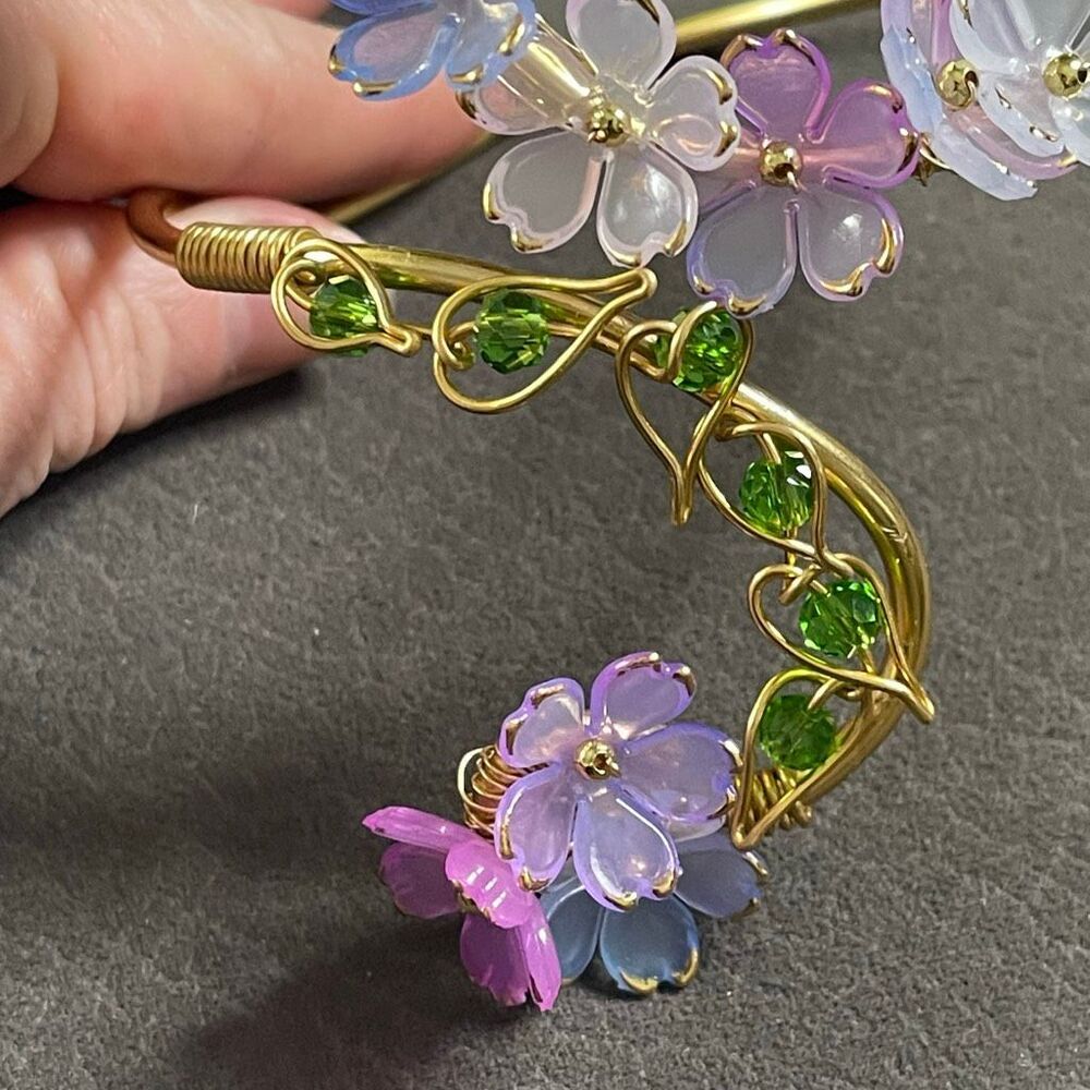 Enchanted adjustable gold tone floral arm cuff whimsical fairy core blossom flow - Picture 4 of 8
